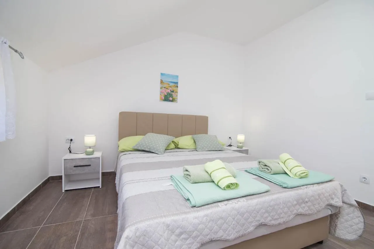 Tia Apartment Veli Losinj